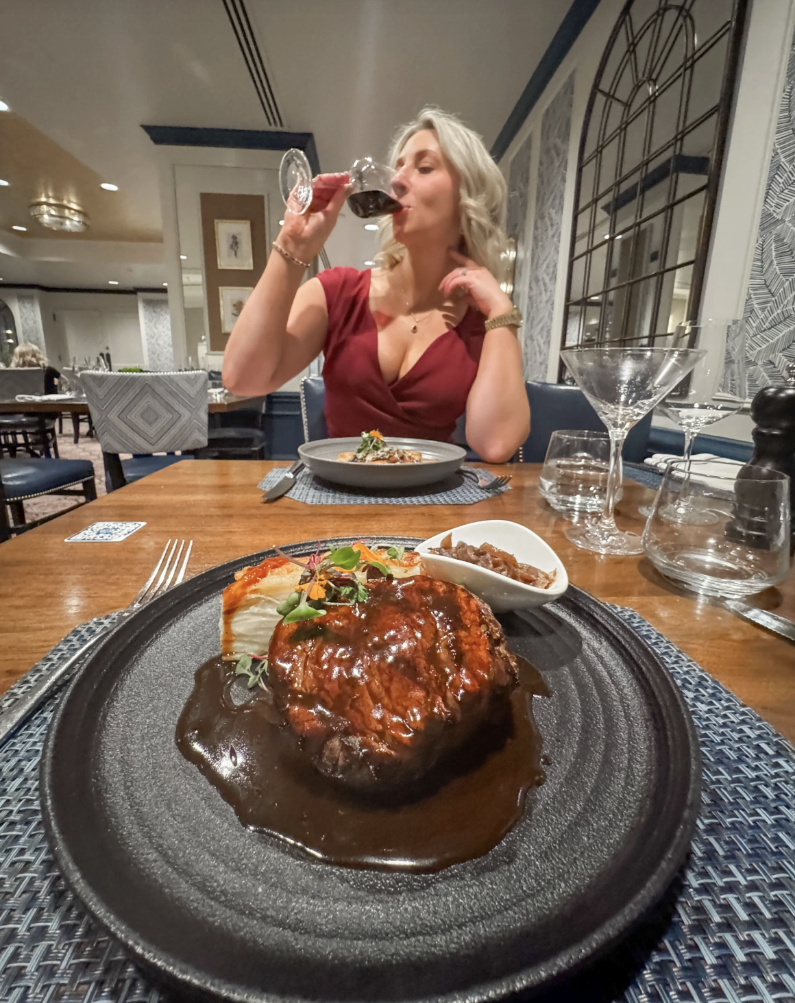 Amanda Dante dining at a Washington DC restaurant during a Washington DC trip
